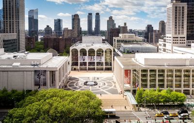 Mass Wedding In New York