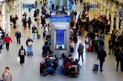 Unexploded Wwii Bomb Found Under Paris Train Station